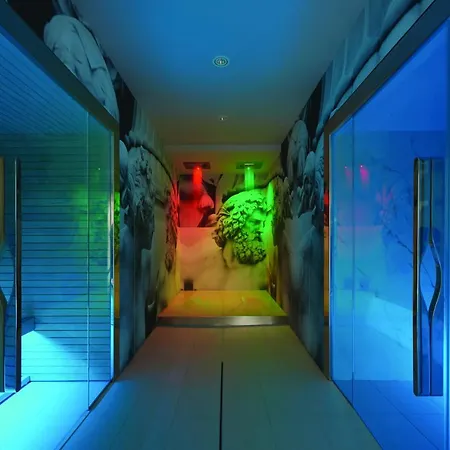 Youme Design Place 4*