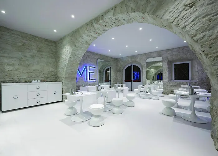 Youme Design Place Hotel