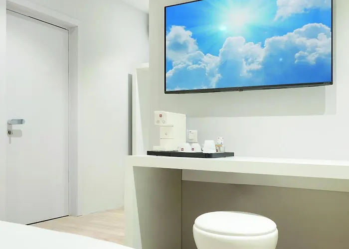 Youme Design Place 4*