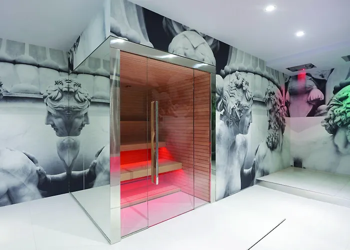 Youme Design Place 4* Triest