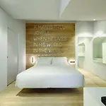 Youme Design Place Hotell 4*