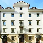 Hotell Youme Design Place 4*