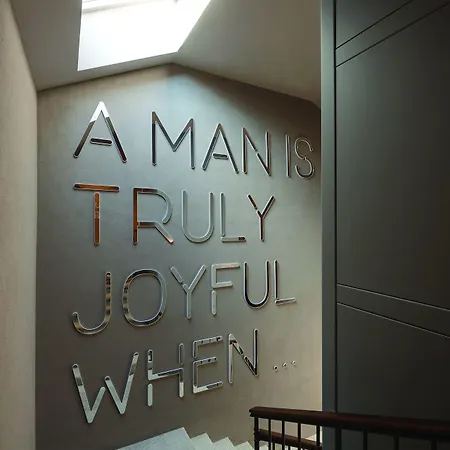 Youme Design Place טריאסטה