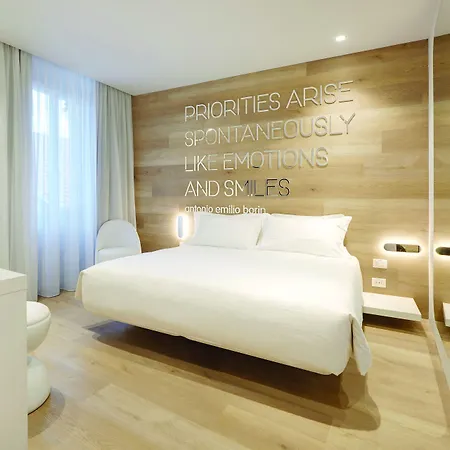 Youme Design Place 4* Τεργέστη