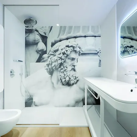 Youme Design Place 4* טריאסטה