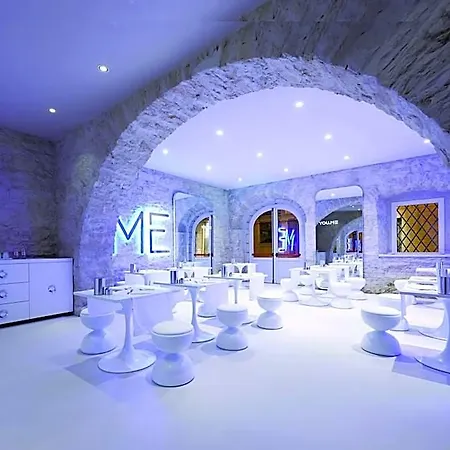 Youme Design Place Hotel