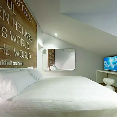 Youme Design Place Hotel 4*