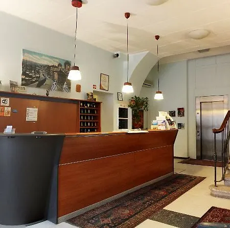 Youme Design Place 4* Τεργέστη