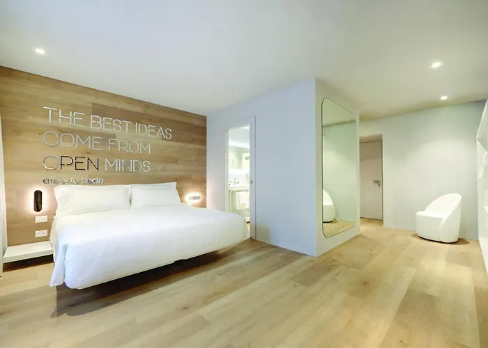 Hotel Youme Design Place 4*